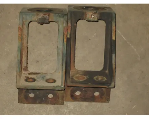 Brackets, Misc. WHITEGMC WCA AREO SERIES Valley Truck - Grand Rapids