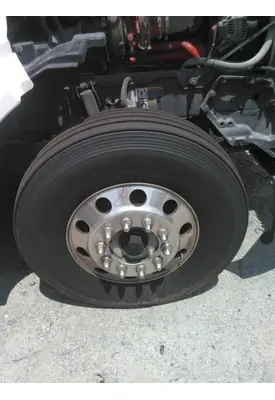 YOKOHAMA 11R22.5 TIRE