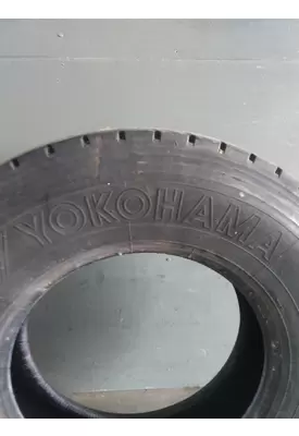 YOKOHAMA 11R22.5 TIRE