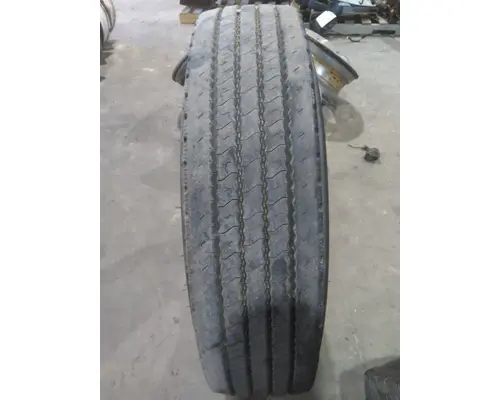 YOKOHAMA 11R22.5 TIRE