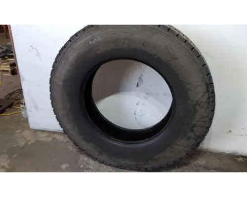 YOKOHAMA 11R24.5 TIRE