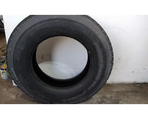 YOKOHAMA 11R24.5 TIRE
