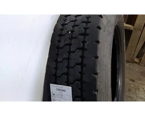 YOKOHAMA 11R24.5 TIRE