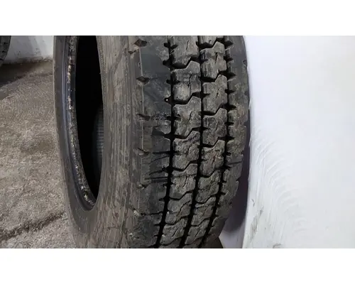 YOKOHAMA 11R24.5 TIRE