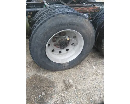YOKOHAMA 11R24.5 TIRE