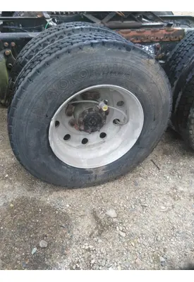 YOKOHAMA 11R24.5 TIRE