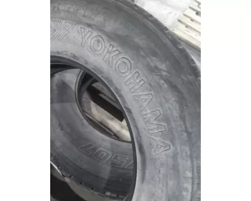 YOKOHAMA 11R24.5 TIRE