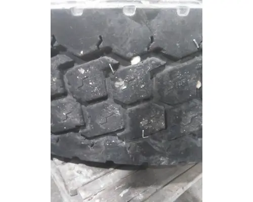 YOKOHAMA 11R24.5 TIRE