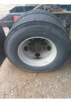 YOKOHAMA 275/80R22.5 TIRE