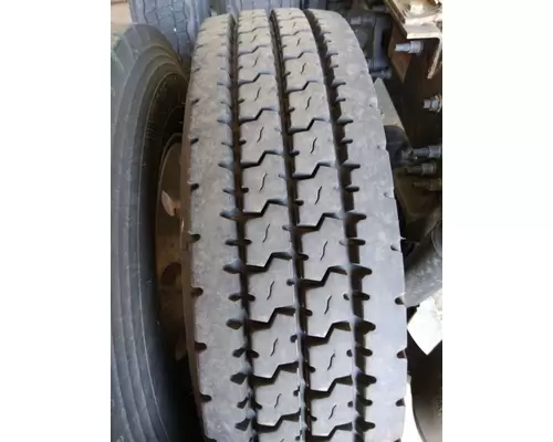 YOKOHAMA 295/75R22.5 TIRE