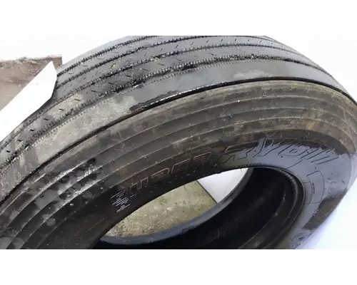 YOKOHAMA 295/75R22.5 TIRE