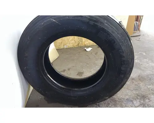 YOKOHAMA 295/75R22.5 TIRE