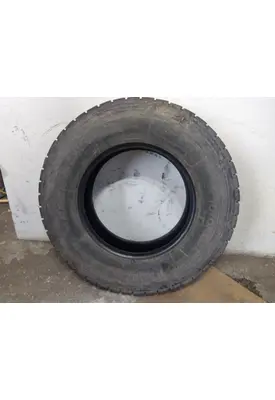 YOKOHAMA 295/75R22.5 TIRE
