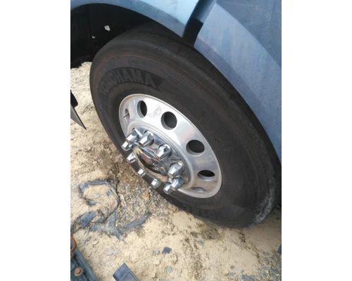 YOKOHAMA 295/75R22.5 TIRE