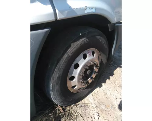 YOKOHAMA 295/75R22.5 TIRE
