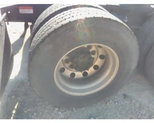 YOKOHAMA 295/75R22.5 TIRE