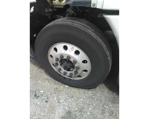 YOKOHAMA 295/75R22.5 TIRE