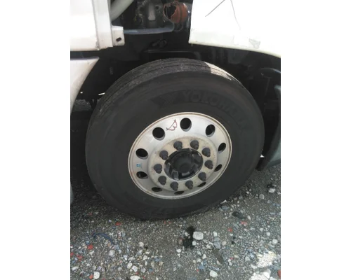 YOKOHAMA 295/75R22.5 TIRE