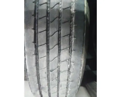 YOKOHAMA 295/75R22.5 TIRE