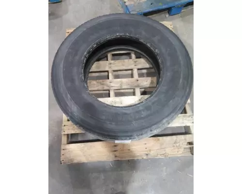 YOKOHAMA 295/75R22.5 TIRE