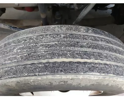 YOKOHAMA 295/75R22.5 TIRE