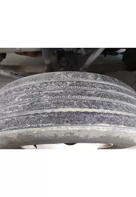 YOKOHAMA 295/75R22.5 TIRE