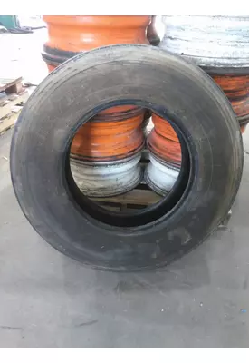 YOKOHAMA 295/75R22.5 TIRE