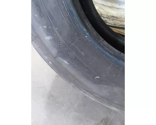 YOKOHAMA 295/75R22.5 TIRE