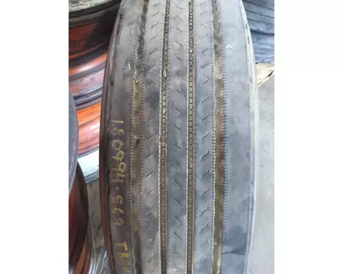 YOKOHAMA 295/75R22.5 TIRE