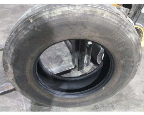 YOKOHAMA 295/75R22.5 TIRE