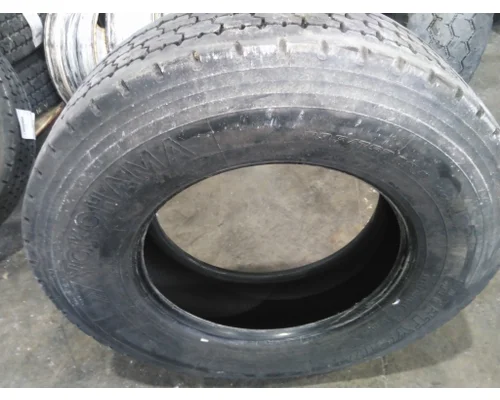YOKOHAMA 295/75R22.5 TIRE