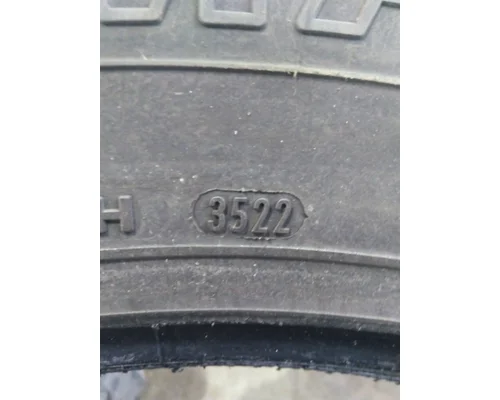 YOKOHAMA 295/75R22.5 TIRE