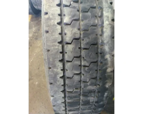 YOKOHAMA 295/75R22.5 TIRE