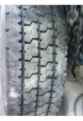 YOKOHAMA 295/75R22.5 TIRE