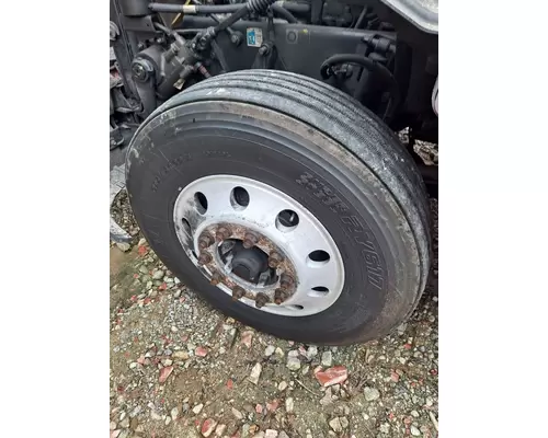 YOKOHAMA 295/80R22.5 TIRE