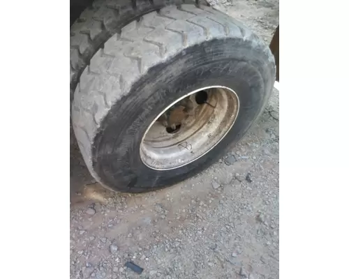 YOKOHAMA 315/80R22.5 TIRE