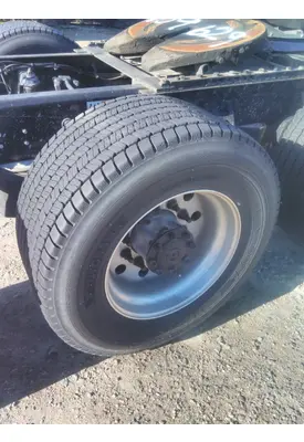 YOKOHAMA 445/50R22.5 TIRE