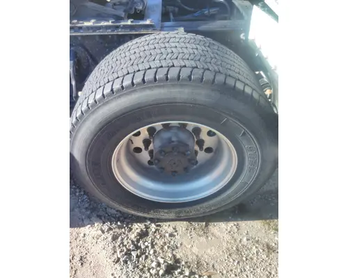 YOKOHAMA 445/50R22.5 TIRE