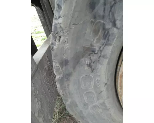 Yale GDP100 Equip Tire and Rim