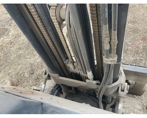 Yale GLC040AFNUAE082 Equip Forklift Mast