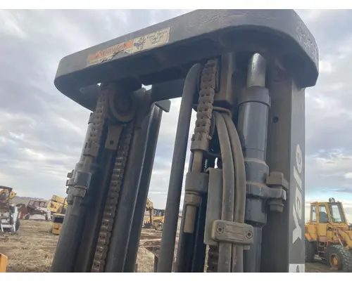 Yale GLC040AFNUAE082 Equip Forklift Mast