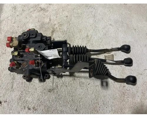 Yale GLC040AFNUAE082 Equip Hydraulic Valve