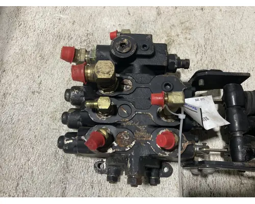 Yale GLC040AFNUAE082 Equip Hydraulic Valve