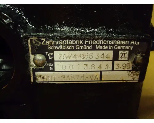 ZF 767 SERIES POWER STEERING PUMP