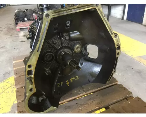 ZF S542 TRANSMISSION ASSEMBLY