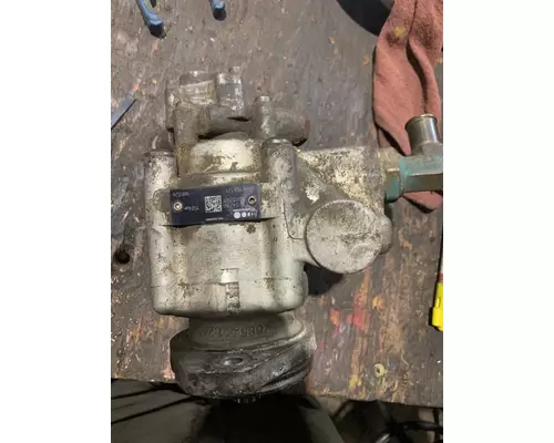 Power Steering Pump ZF  Truck Salvage International Inc