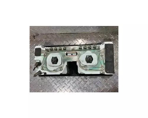  International Instrument Cluster
