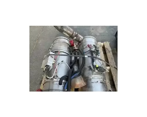  Peterbilt DPF (Diesel Particulate Filter)