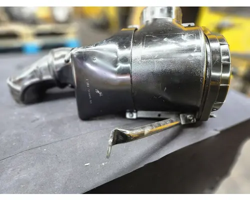  Air Cleaner