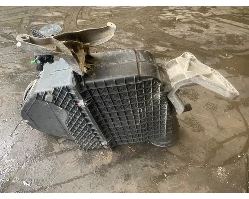   Air Cleaner